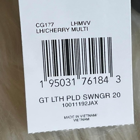 💰SOLD - CG177 - Coach Swinger 20 with Plaid Print - Picture 9 of 11